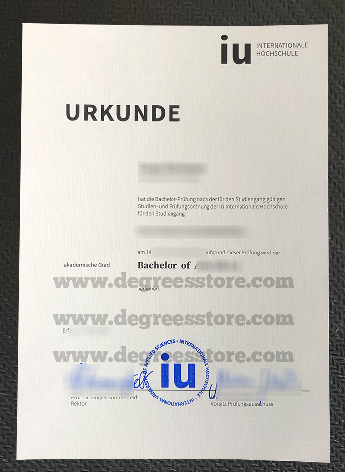 IU Internationale Hochschule Urkunde