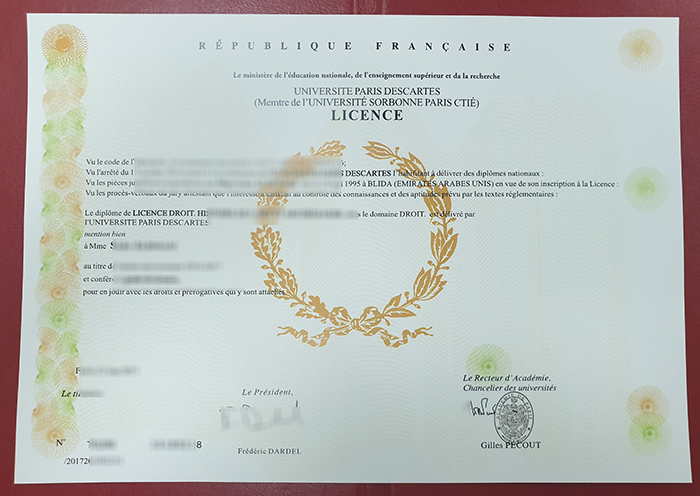 Paris Descartes University licence